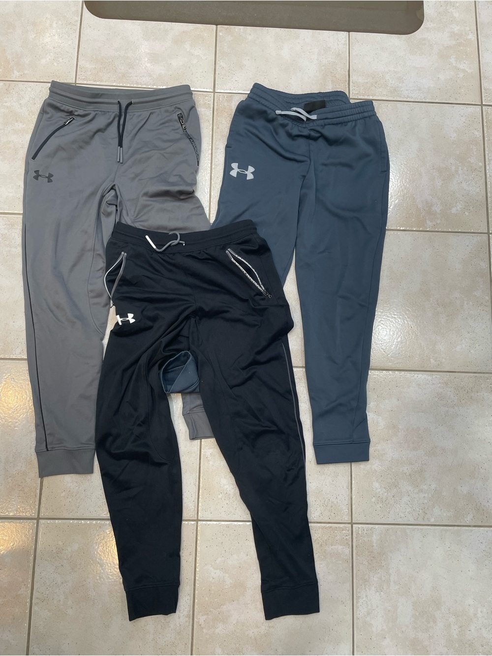 Under Armour Kids' Jogger Trio in Gray, Charcoal, and Black